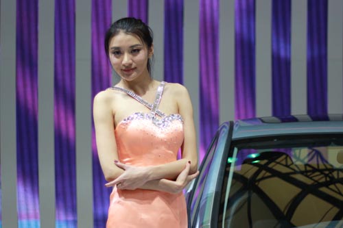 Show presents more than autos