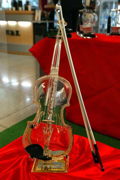 ,,glass violin,,,