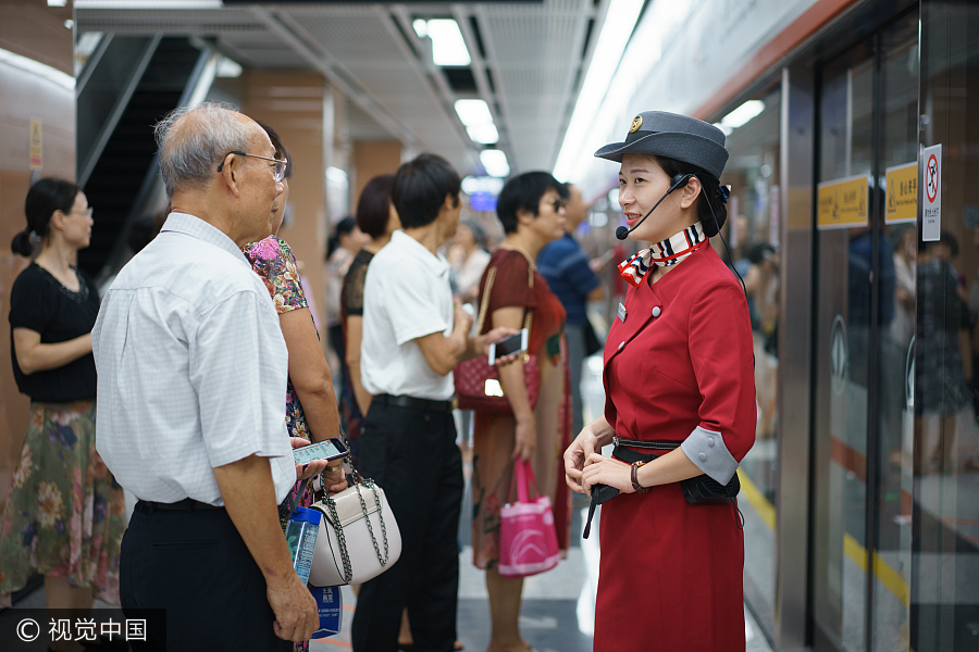 Sea-view subway complets test operation in Xiamen