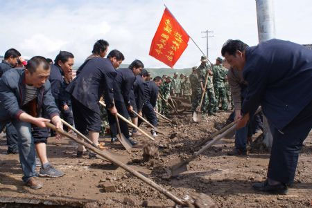 Reconstruction under way after heavy rainstorm hit NW China