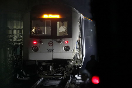 Shanghai subway resumes operation after collision