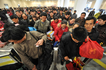 Spring Festival travel peak season starts today