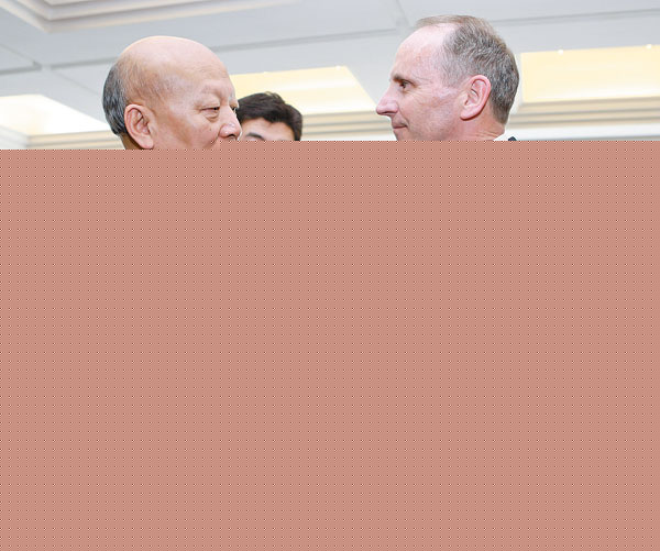 Pact to reduce sea conflicts