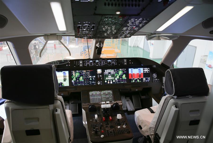 China's first large passenger plane poised for maiden flight