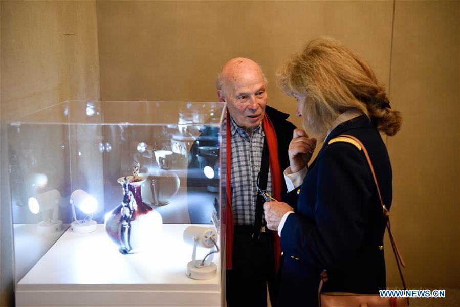 Une exposition sur la céramique <EM>jun</EM> à Paris