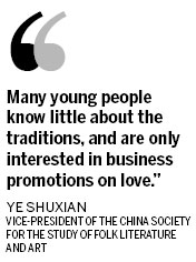 'Festival should stay with tradition'