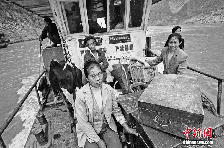 Photos show life of migrants for Three Gorges Dam
