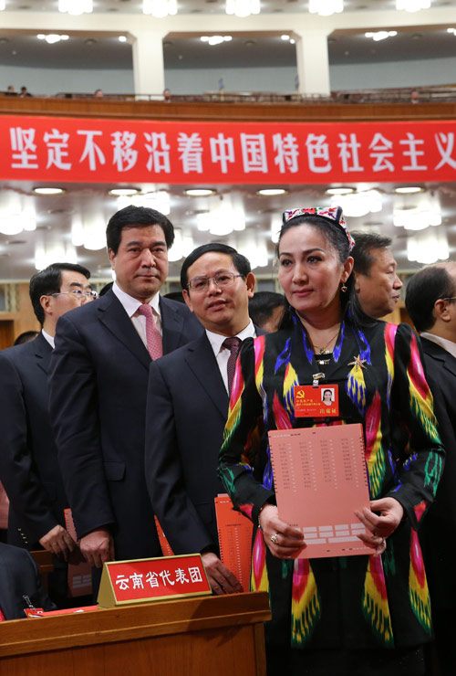 組圖：十八大代表投票選舉中央委員會委員、候補委員和中央紀律檢查委員會委員
