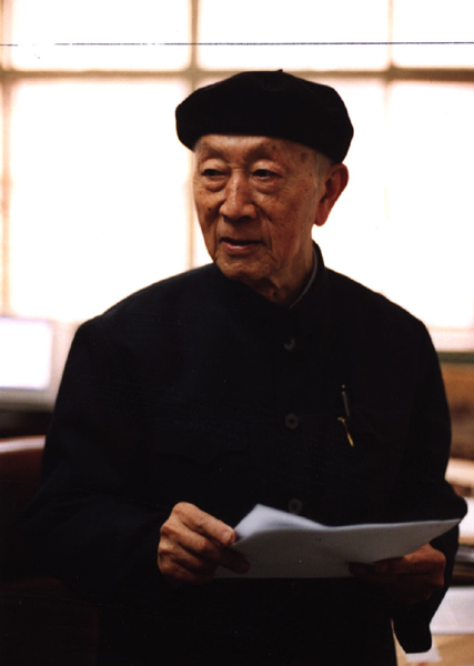 紀實：“真人”黃昆
