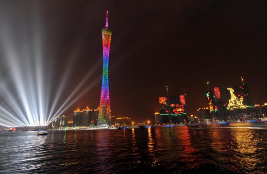亞運燈飾亮羊城