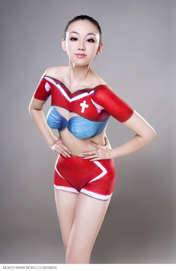 世界杯32強(qiáng)美女人體彩繪