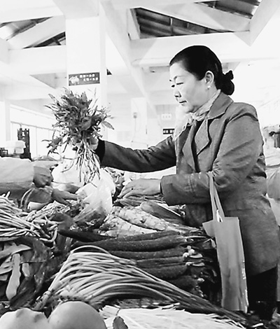探訪漲價(jià)背后中國(guó)百姓生活：各有省錢經(jīng)(圖)