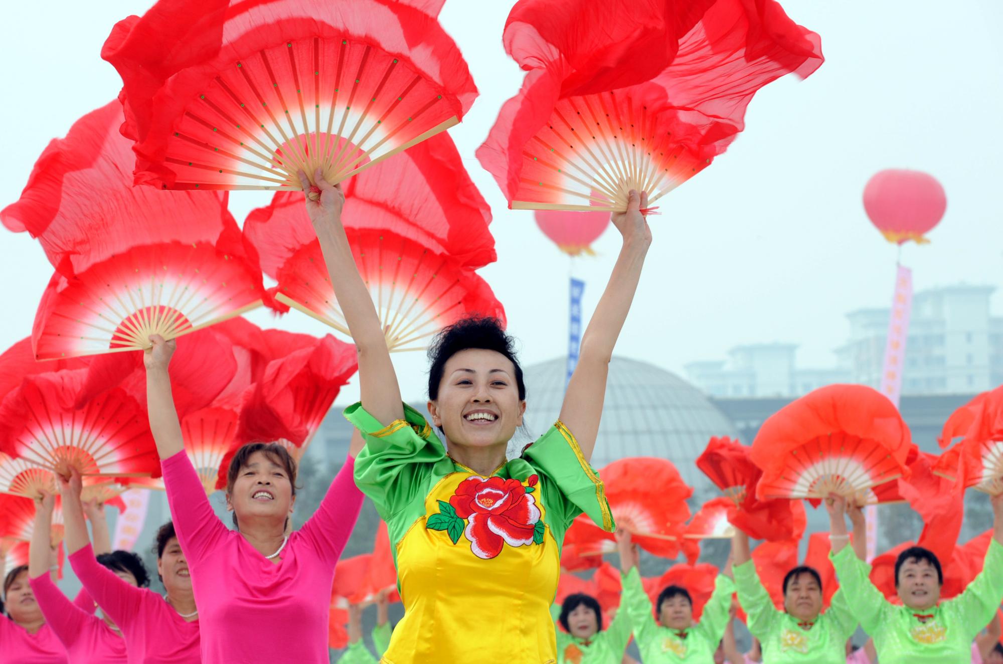 歡天喜地迎佳節(jié)