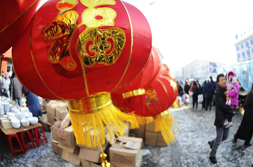 吉林永吉災區(qū)年貨市場紅火