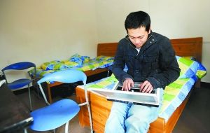 80后創(chuàng)業(yè):不開跑車開長安 海外歸來養(yǎng)土雞 組圖
