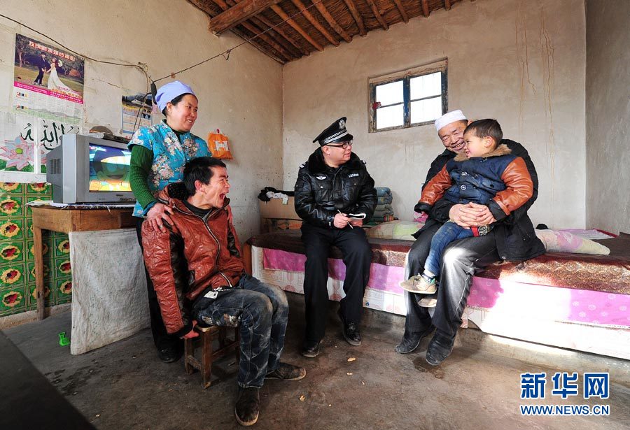 新春走基層：春運衛(wèi)士，36公里的獨自守護