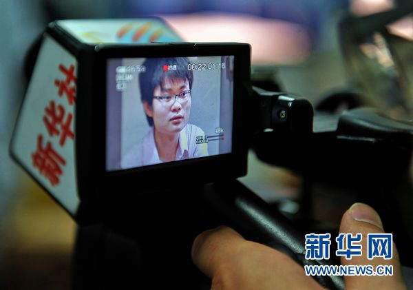 “犀利收碗哥”:貧寒大學(xué)生演繹精彩自強(qiáng)人生