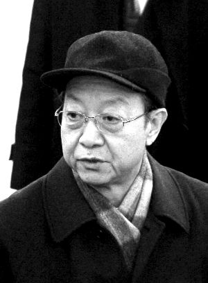 李毅中稱網(wǎng)絡實名制是方向 解釋政府網(wǎng)站為何被黑