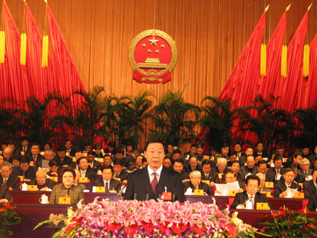 江蘇：羅志軍省長(zhǎng)代向大會(huì)作政府工作報(bào)告
