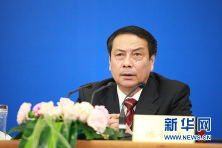委員參加全國政協(xié)十一屆四次會(huì)議記者會(huì)