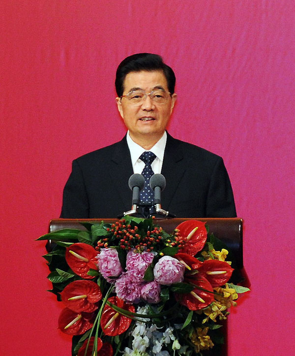 胡錦濤：在第二十六屆世界大學(xué)生運(yùn)動(dòng)會(huì)開幕式歡迎宴會(huì)上的致辭