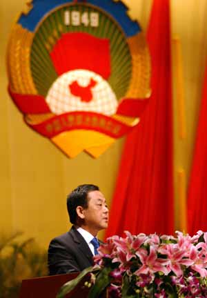 政協(xié)第十屆河南省委員會(huì)第四次會(huì)議隆重開幕