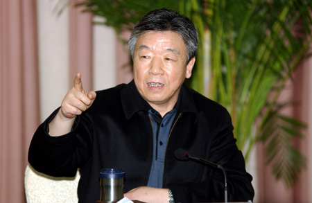 盧展工參加河南政協(xié)十屆四次會議分組討論