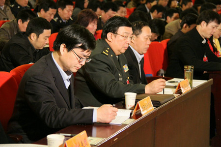 江蘇人大十一屆四次會(huì)議開幕