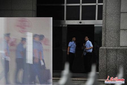 劉志軍受賄、濫用職權(quán)案一審宣判后審判長(zhǎng)答記者問(wèn)