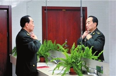 盤(pán)點(diǎn)兩會(huì)著裝