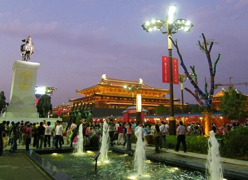 獨(dú)具旅游特色的十條街 來(lái)西安必逛