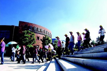 網(wǎng)媒陜西行：臨潼再造一次兵馬俑效應