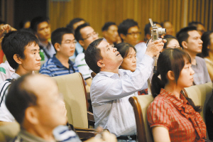 能融入世界，才能實現(xiàn)零距離有公民精神，方是合格深圳人