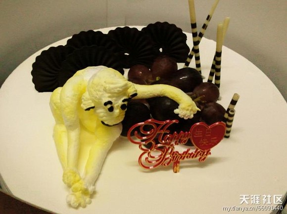 吃蛋糕毀三觀 真特么坑死爹??！