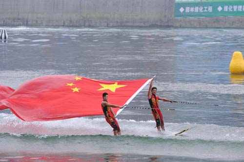 2012中美澳藝術(shù)滑水對(duì)抗賽彭水站開(kāi)幕式精彩圖集