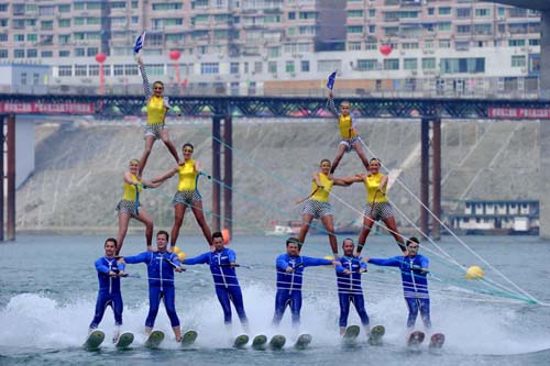 2012中美澳藝術(shù)滑水對(duì)抗賽彭水站開幕式精彩圖集