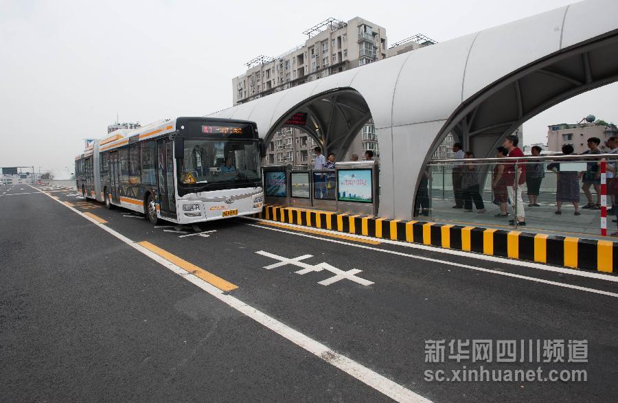 成都新二環(huán)通車試運(yùn)行