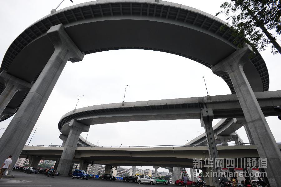 成都新二環(huán)通車試運(yùn)行