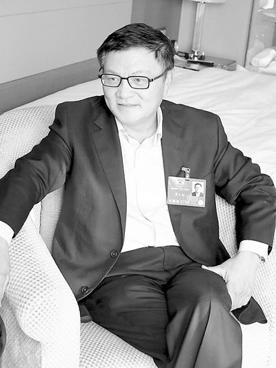 代表委員談提升經(jīng)濟發(fā)展質(zhì)量:低效投資是中國經(jīng)濟最大水分