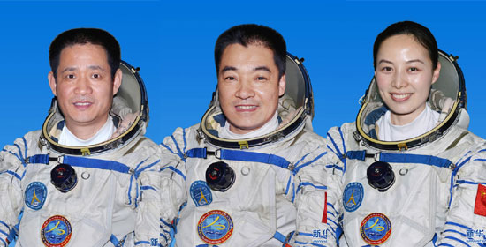 中國(guó)十名航天員三位晉升少將 飛天進(jìn)男女搭配時(shí)代