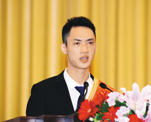 循著英雄的足跡———吳春忠同志先進(jìn)事跡在京報告會側(cè)記