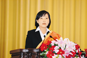 循著英雄的足跡———吳春忠同志先進(jìn)事跡在京報告會側(cè)記
