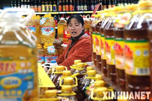 國(guó)家糧油信息中心：囤油沒(méi)必要 食用油價(jià)有望回落