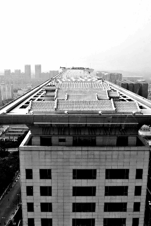 北京盤(pán)古大觀違建四合院交罰款后變合法(圖)