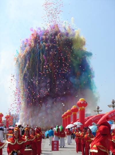 第五屆中國(guó)（長(zhǎng)春）民間藝術(shù)博覽會(huì)盛大開幕