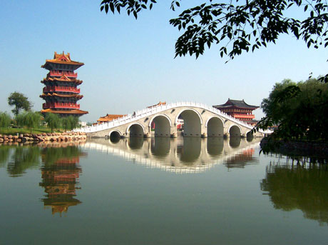 清明上河園：穿越時空的歷史畫卷