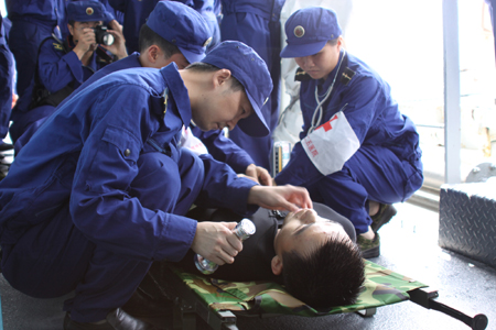 駐瓊解放軍第425 醫(yī)院先進(jìn)事跡報道新聞發(fā)布會今召開