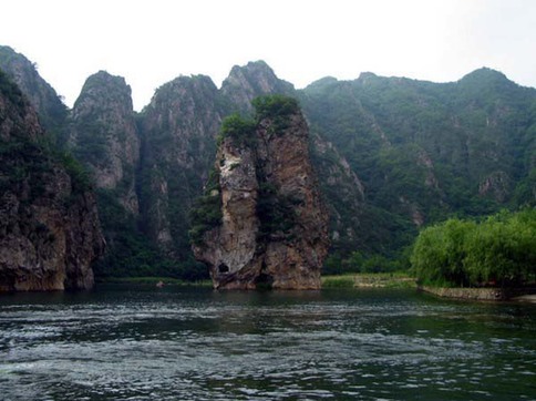 到北方小桂林冰峪溝 體會(huì)真正人間仙境