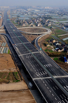 上海S32高速公路年底建成通車(chē)