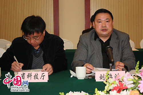 云南?。簩?shí)現(xiàn)和諧發(fā)展 開(kāi)創(chuàng)西部大開(kāi)發(fā)新局面